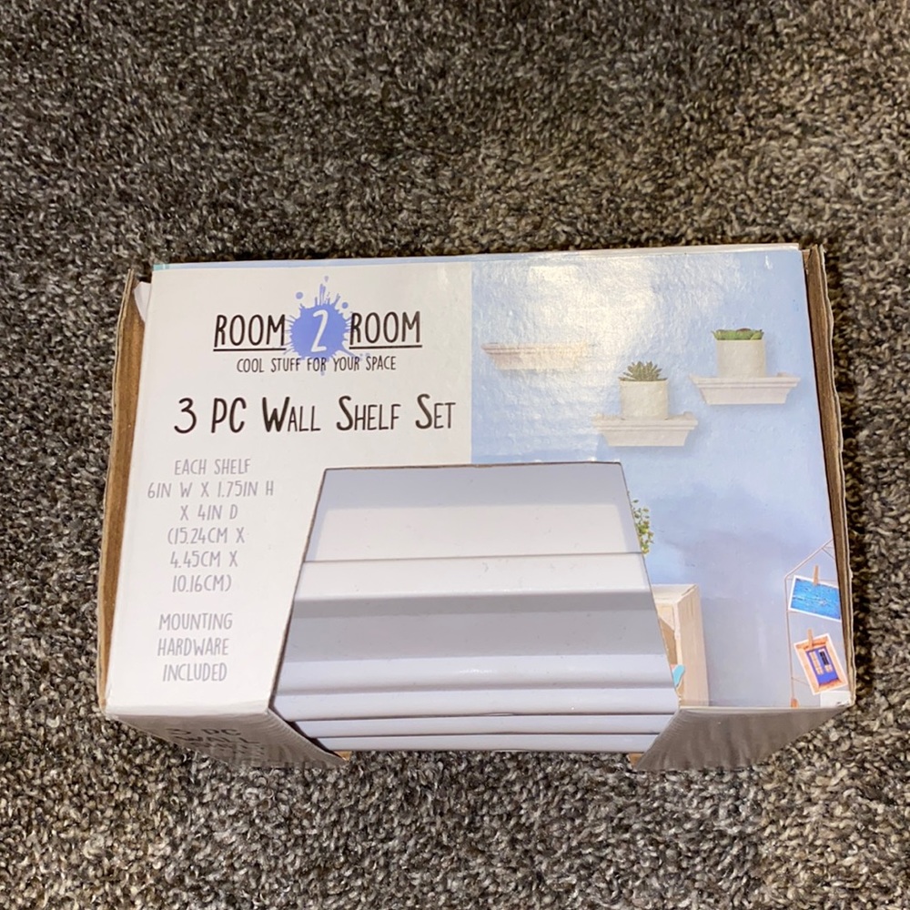 BRAND NEW 3 pc. Wall shelf set
